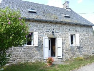 Gîte de France à Sarroux - St Julien 3 épis - Gîte de France 8 personnes MAE-0134 - 2