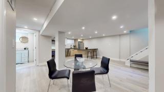 Home in Central Etobicoke - 9