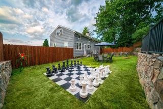 5BR Waterview Home near Cove Beach, Sauna, Game Room, Fenced Backyard - 6
