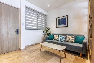 Seaview Roof Pool, Tub, Hammocks, Steps to 5th - 5