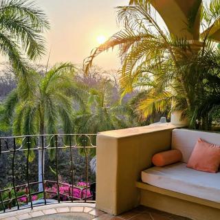 Las Palmas Oceanfront Villas and Casitas - 7