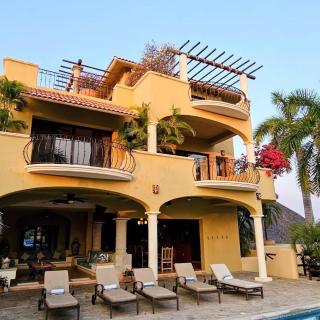Las Palmas Oceanfront Villas and Casitas - 6