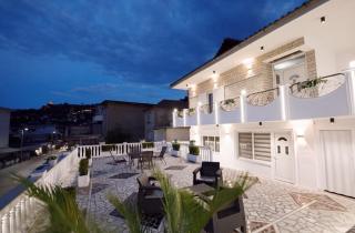 Vasili Veranda Suites - 7