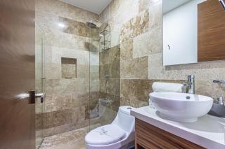 Studio Near 5th, Ocean View Terrace, Pool and Gym - 1