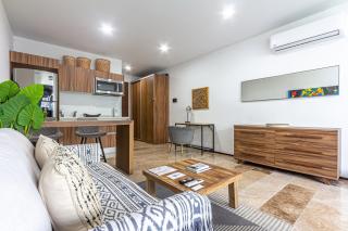 Studio Near 5th, Ocean View Terrace, Pool and Gym - 5