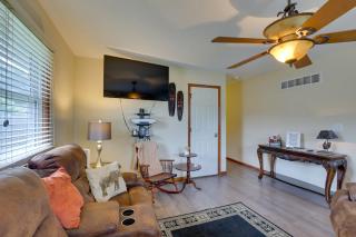 Near Parks, History & Wineries! Lexington Home - 6