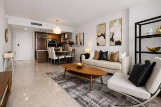 Stylish Miami Getaway, Pool, Spa and Skyline Views - 7