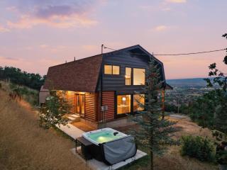 Midway Mountain Cabin - 0