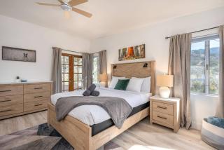Sequoia Magic Views • Cozy Fire + Modern Design - 6