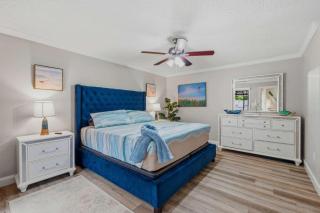 PetFriendlySpaciousHomeByCrystalBeachGameRoomPOOL - 7