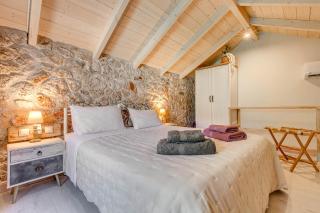 Luxurious bungalow in Ipsos beach - 7