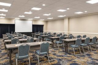 Crowne Plaza Cleveland at Playhouse Square by IHG - 4