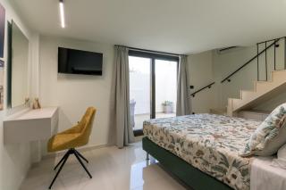 Ninety Three Apartment - 4