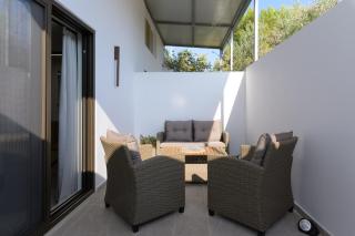 Ninety Three Apartment - 5