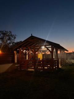 Holiday House - 0