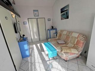 Résidence Les Barcarelles - VILLA T2 CABINE 4 couchages LE BARCARES MAE-1334 - 6