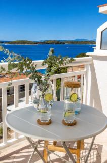 Tia Hvar Top View Apartment - 4