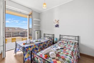 Casa Mirella quiet 2BR with View, Balcony and AC - Happy Rentals - 4