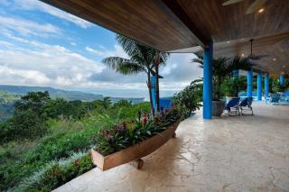 Luxury Villa Breakfast Housekeeping included Monday to Friday - 9