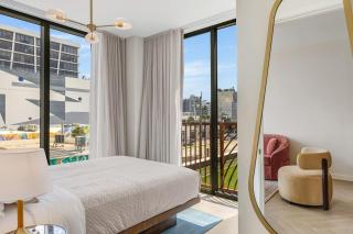 Miami Oasis 2BR Apartment with Pool & City Views - 6