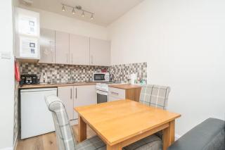 Cosy Flat in Historic Old Town - Pass the Keys - 9