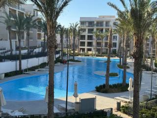 Modern 2BDR Chalet with pool View l Faya -Marassi El Alamein - 4