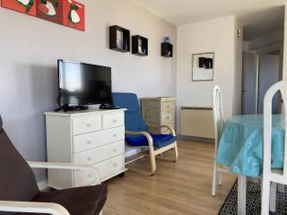 Résidence Dauphins - Appartement T2 en centre bourg du Val-André. MAE-6524 - 5