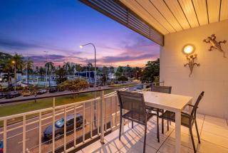 Strand Apartment, Ocean Views & Central Location - 9