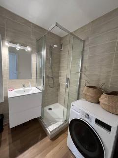 Résidence Casino - Appartement T2 entièrement rénové MAE-8474 - 1