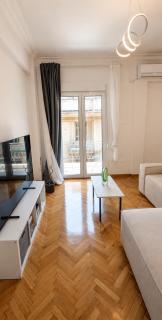 V32 - Athens Central Fully Equipped Apartment - 0