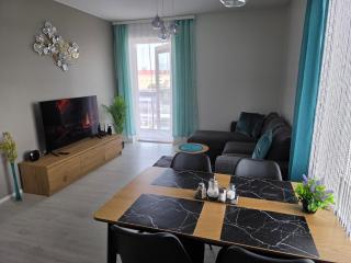 Marivas at the station, free parking & WiFi - 0