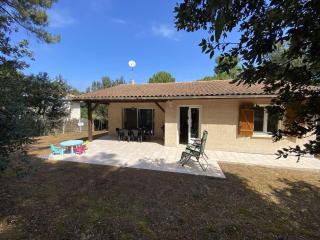Résidence La Grande Combe - 149 - Élégante maison rénovée avec goût et son parc verdoyant MAE-0101 - 0