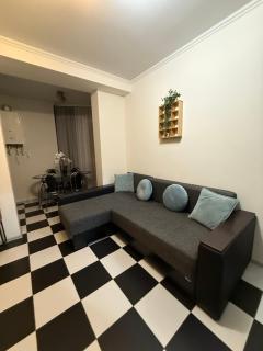 Renthouse Apartments Forest Heaven - 1