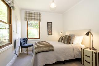Stags Head Cottage-cosy cottage with hot tub - 7
