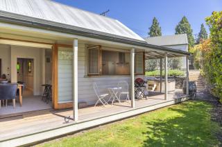 Stags Head Cottage-cosy cottage with hot tub - 1
