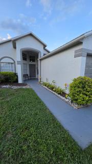 3 bedroom home with private pool - 6