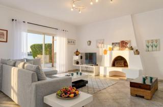 White Villa with open lagoon view - 0