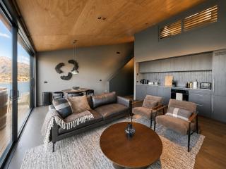 Introductory Special DEAL - Lake Views & Spa - 4