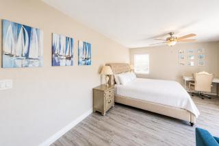SW Vegas Heated Pool + Jacuzzi! - 1