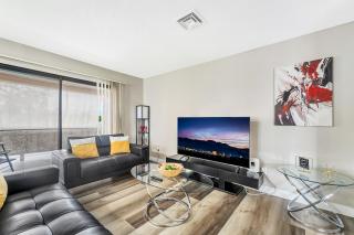 Modern 2BR Condo Near the Las Vegas Strip - 0