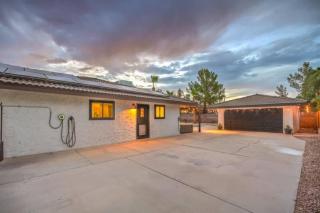 Mardon 4000sf Pool Villa with Sauna Theater - 4