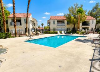 Modern 2BR Condo Near the Las Vegas Strip - 9