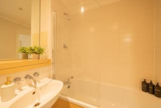 Central Apt, Botanical Garden View, Free Private Parking - 5