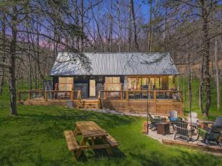 Hocking Hills~Sauna+ColdPlunge+Hottub+Fishing Pond -  - 9