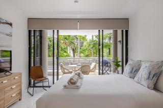 Easy Stay - Family Friendly Pool Esplanade Views - 3