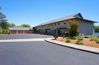 Lakefront Luxury Retreat Dock & Views - 3