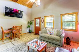 Ozarks Escape! Farmhouse w/ Fire Pit + Trails - 6