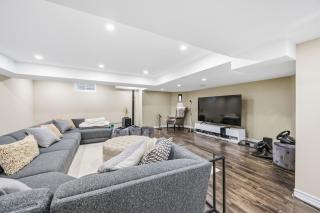 Luxury Golf Retreat Gym Sauna 4BR Executive Home - 9