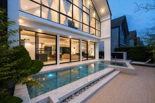 Granary Grand Haven by Chuly, 3BR Luxury Pool Villa in Bangtao - 0