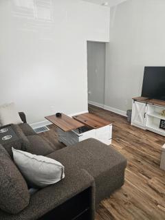 Modern Indianapolis Retreat 3BR 2BA Minutes to Hospitals & Downtown - 8